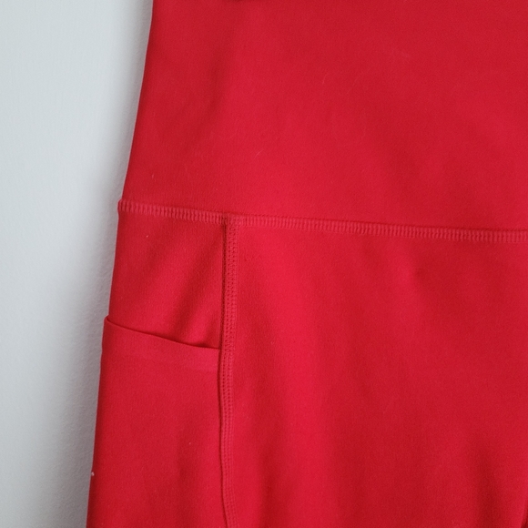 Red compression shorts - Picture 3 of 4